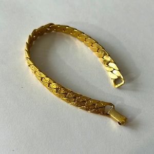 Vintage Sarah Coventry gold tone Cuban link tennis bracelet 7.5 inches